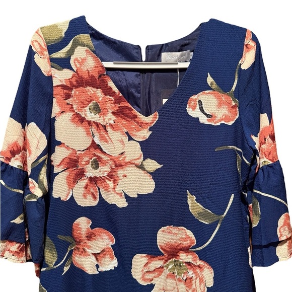 Floral Blue Shift Dress - Picture 4 of 10